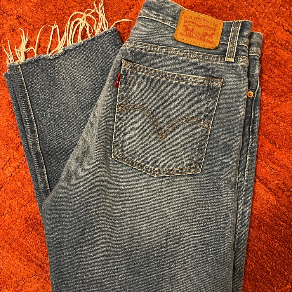 Levi's women’s wedgie straight jeans